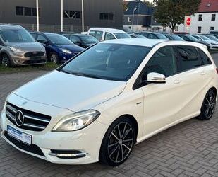 Mercedes-Benz Mercedes-Benz B 180 CDI *NIGHT PAKET*XENON*TEMPO*S Gebrauchtwagen