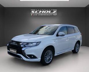 Mitsubishi Mitsubishi Outlander Diamant 2.4 4WD PHEV *Standhe Gebrauchtwagen