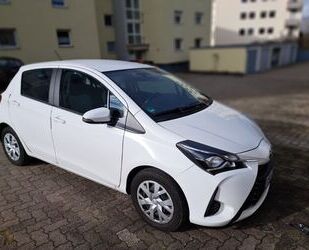 Toyota Toyota Yaris 1,0-l-VVT-i Comfort Comfort Gebrauchtwagen