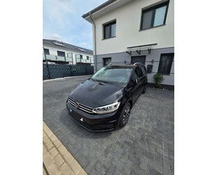 VW Volkswagen Touran 1.5 TSI DSG ACTIVE Standheizung Gebrauchtwagen