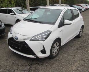 Toyota Toyota Yaris Hybrid 1.5 VVT-i Kamera/Klimaaut/Navi Gebrauchtwagen