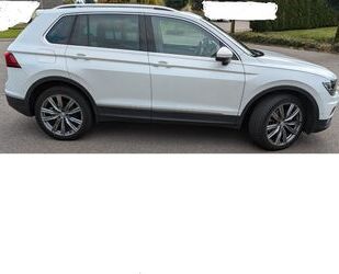 VW Volkswagen Tiguan Highline 2.0 TDI DSG Navi LED P Gebrauchtwagen