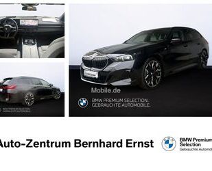 BMW BMW 520d xDrive Tou M Sport AHK Standhz.Pano B&W Gebrauchtwagen