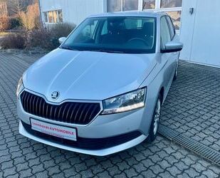 Skoda Skoda Fabia Ambition Navi DAB Einparkhilfe Klimaau Gebrauchtwagen