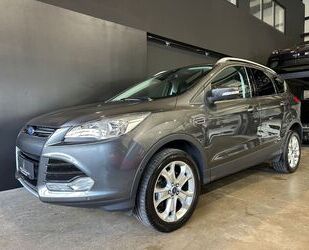 Ford Ford Kuga Titanium SHZ/TEMPOMAT/KEYGO/4x4 Gebrauchtwagen