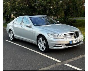 Mercedes-Benz Mercedes-Benz S 400 HYBRID TOP ZUSTAND Wenig km Gebrauchtwagen