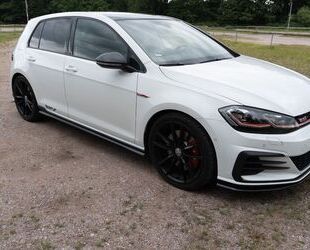 VW Volkswagen Golf 2.0 TSI GTI TCR DSG DCC no vmax Gebrauchtwagen