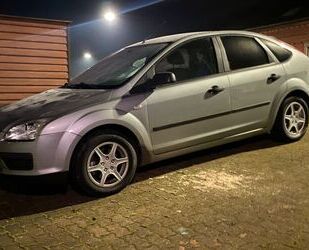 Ford Ford Focus gepflegter Zustand / Kein Wartungsstau Gebrauchtwagen