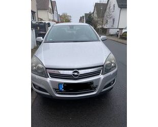 Opel Opel Astra 1.4 Automatik Sport Gebrauchtwagen