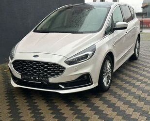 Ford Ford S-MAX Vignale Pano Voll 1 Hand Gebrauchtwagen