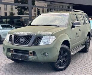 Nissan Nissan Pathfinder Stier Bundeswehr 2.5 dCi 4WD Sta Gebrauchtwagen