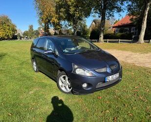 Mitsubishi Mitsubishi Grandis 2.4 Intense 6-Sitzer Intense Gebrauchtwagen