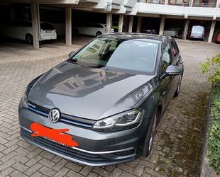 VW Volkswagen Golf 1.5 TSI ACT 96kW Highl Var BlueMot Gebrauchtwagen