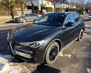 Alfa Romeo Alfa Romeo Stelvio 2,2 D Super Q4 19 Zoll 2 Hand Gebrauchtwagen