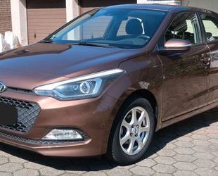 Hyundai Hyundai i20 1.4 INTRO EDITION INTRO EDITION Gebrauchtwagen