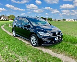 VW Volkswagen Touran 1.5 TSI DSG R-line+Highline 7-S Gebrauchtwagen