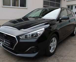 Hyundai Hyundai i30 1.4 cw Select OPF KLIMA BT FERNLICHTAS Gebrauchtwagen