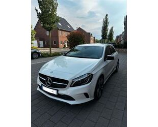 Mercedes-Benz Mercedes-Benz A 200 Urban LED NAV PARK ASSIST RFK Gebrauchtwagen