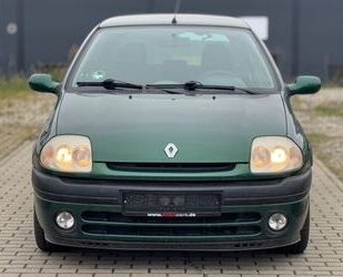 Renault Renault Clio 1.2 16V 75PS Tech Road Servo Klimaanl Gebrauchtwagen