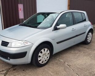 Renault Renault Megane Confort Dynamique 1.6 16V Gebrauchtwagen