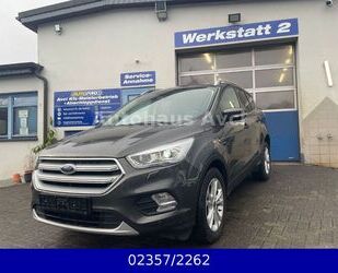 Ford Ford Kuga Titanium 65Tkm.*SHZ*1.Hand*8Fachbereifun Gebrauchtwagen