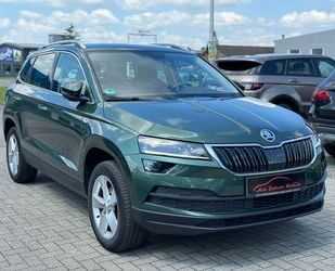 Skoda Skoda Karoq Soleil SHZ Tempomat PDC besondere Farb Gebrauchtwagen