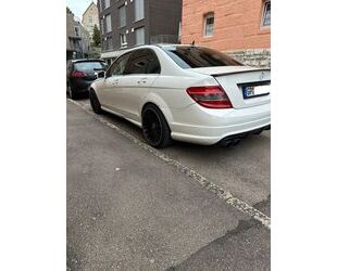 Mercedes-Benz Mercedes-Benz C 180 CGI BlueEFFICIENCY ELEGANCE Au Gebrauchtwagen