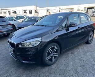 BMW BMW 2 Active Tourer 220 i*NAVI* Gebrauchtwagen