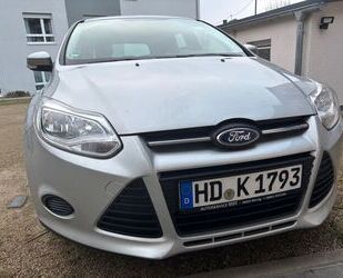 Ford Ford Focus 1,0 EcoBoost 74kW Ambiente Turnier Amb. Gebrauchtwagen