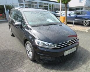 VW Volkswagen Touran Comfortline 2.0 TDI DSG NAVI PAN Gebrauchtwagen