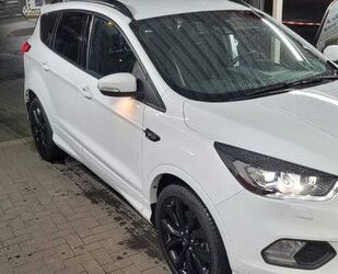 Ford Ford Kuga 2,0 TDCi 4x2 ST-Line Gebrauchtwagen