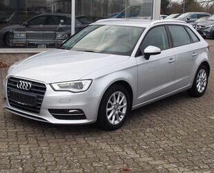 Audi Audi A3 Sportback attraction/Navi/Xenon/PDC/Tempom Gebrauchtwagen