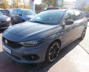 Fiat Fiat Tipo Kombi S-Design 1.4 T-Jet + NAVI + Leder Gebrauchtwagen