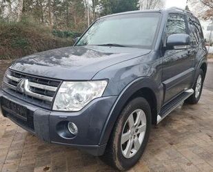 Mitsubishi Mitsubishi Pajero 3.2 DI-D Instyle Gebrauchtwagen