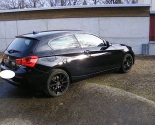 BMW BMW 120d LED ALU 18 Zoll NAVI AHK Klima 8-fach Gebrauchtwagen