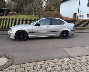 BMW BMW 323i - Gebrauchtwagen