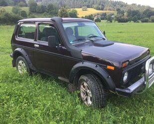 Lada Lada Niva 1.7i 2121/4 BJ 2008 TÜV 10/26 Gebrauchtwagen