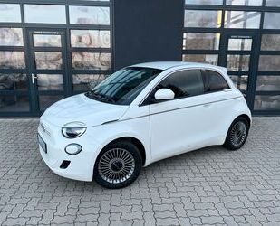 Fiat Fiat 500e großer Akku + Style Paket + 4 JahreGaran Gebrauchtwagen