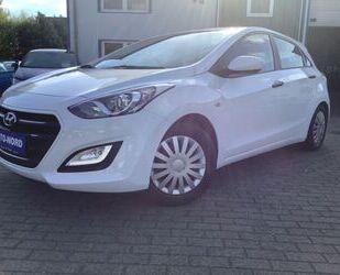 Hyundai Hyundai i30 Basis blue Gebrauchtwagen