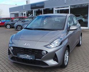 Hyundai Hyundai i10 Trend, Klima, Navi, Sitzheizung, Einpa Gebrauchtwagen