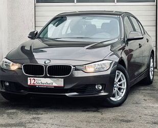 BMW BMW 320i Lim.*TEMPOMAT*SHZ*PDC*1.HAND*SPORT*TÜV NE Gebrauchtwagen