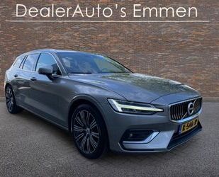 Volvo Volvo V60 2.0 B3 Inscription PANODAK LEDER Sportsi Gebrauchtwagen