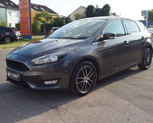 Ford Ford Focus 1.5 Titanium AHK+Navi+SYNC+PDC+SHZ&Lenk Gebrauchtwagen