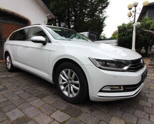 VW Volkswagen Passat Variant 1.6 TDI DSG BMT 1Hd Navi Gebrauchtwagen