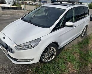 Ford Ford Galaxy Automatik 4x4 NAVI Leder Panorama PDC Gebrauchtwagen