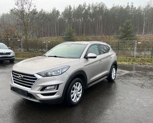 Hyundai Hyundai Tucson 1.6 CRDi Advantage 2WD/Kamera/Xenon Gebrauchtwagen