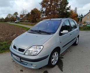 Renault Renault Scenic 1.6 16V Expression Expression Gebrauchtwagen