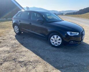 Audi Audi A3 2.0 TDI S tronic Ambiente Sportback Ambien Gebrauchtwagen