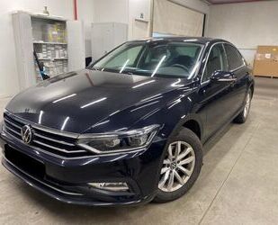 VW Volkswagen PASSAT 1.6 TDI DSG *NAVIGATION*ALU *MAT Gebrauchtwagen