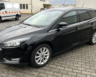 Ford Ford Focus Turnier Titanium Navigationssystem Gebrauchtwagen